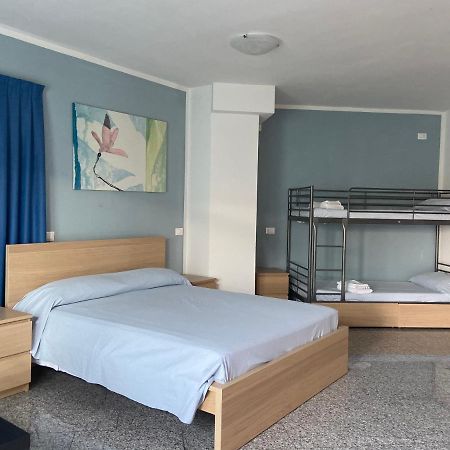 Hotel Santa Giulia Castenedolo Екстериор снимка